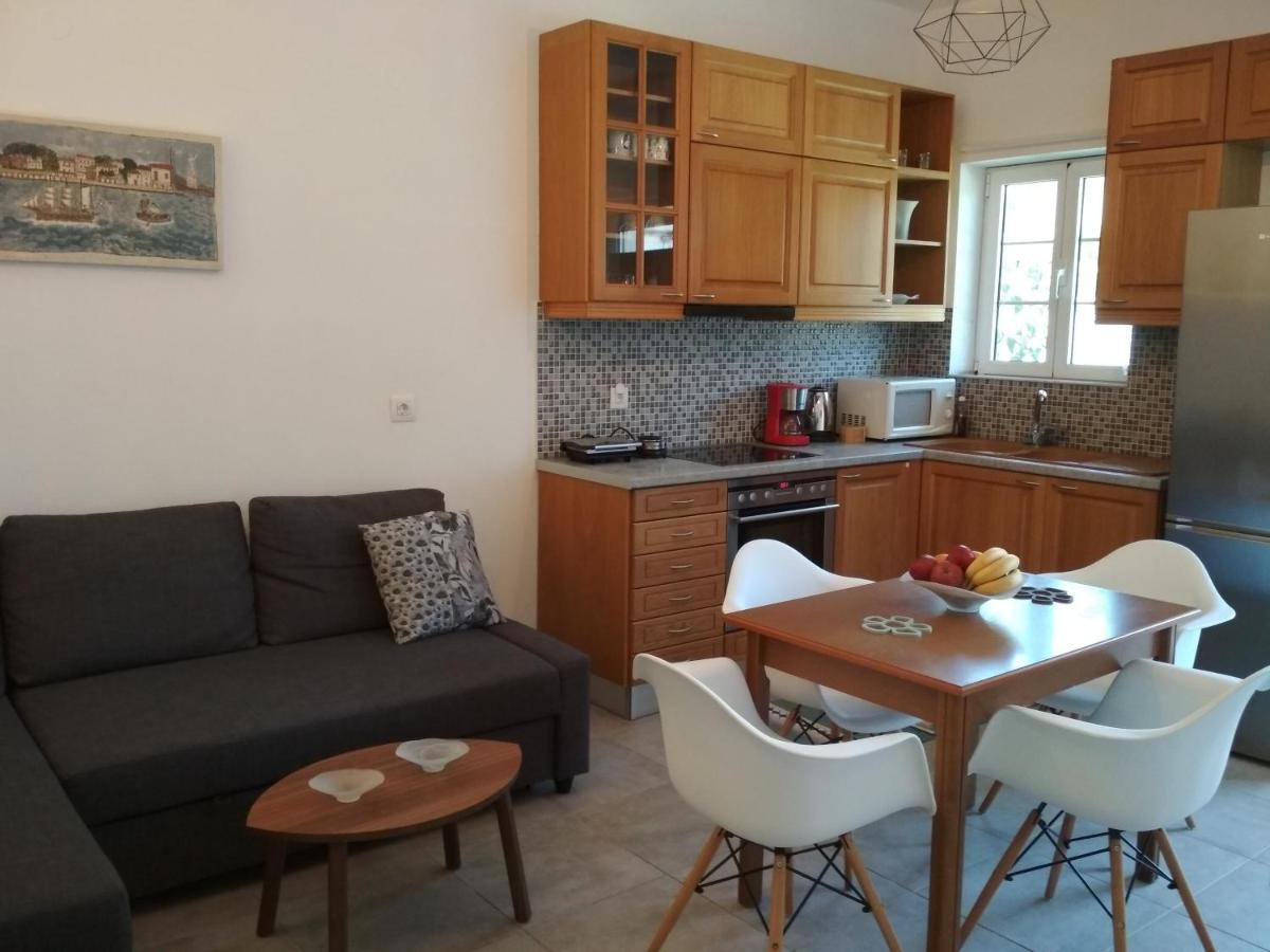 Theofilos Apartment Sitia  Dış mekan fotoğraf